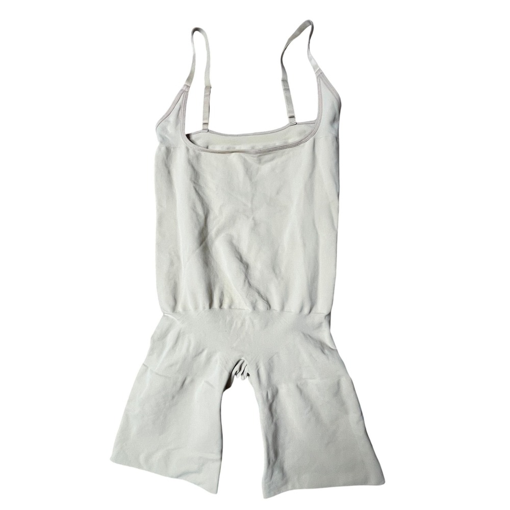 SKIMS Sculpting Bodysuit Tank Top Sleeveless Nude Shape wear Womens‎ L/G